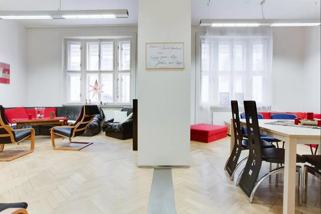 Charles Central Apartment Prague Room photo